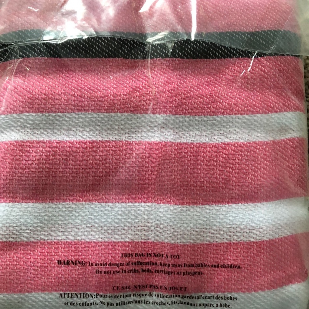 Throw Beach Blanket/Towel Victoria’s Secret —#103 - Picture 13 of 13
